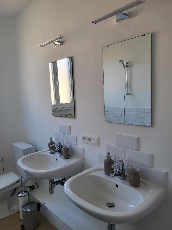 Brussels Bed & Blockchain Private Rooms With Shared Bathroom Exteriér fotografie