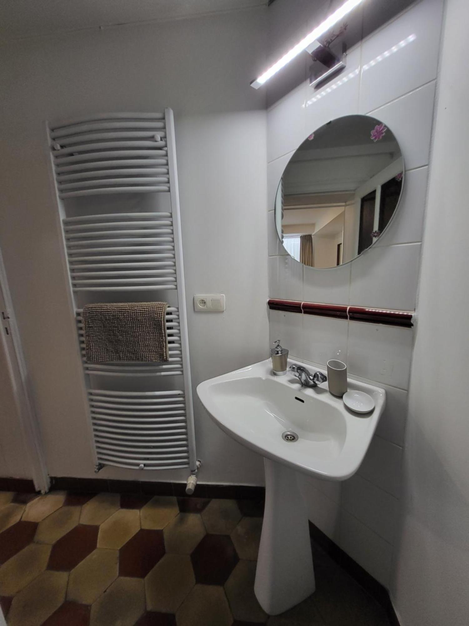 Brussels Bed & Blockchain Private Rooms With Shared Bathroom Pokoj fotografie